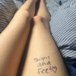 Thighs & Feet (Muslos y Pies)