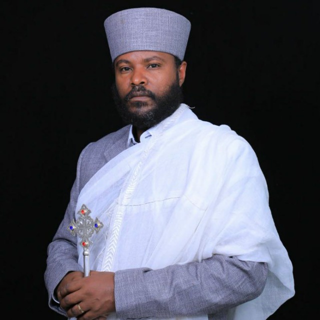 ቀሲስ ሄኖክ ወልደ-ማርያም